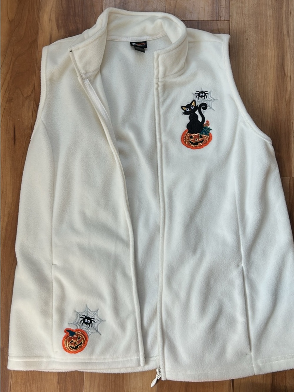 Women’s Halloween Cat & Pumpkin White Fleece Vest